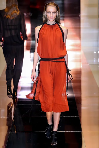 Look 6